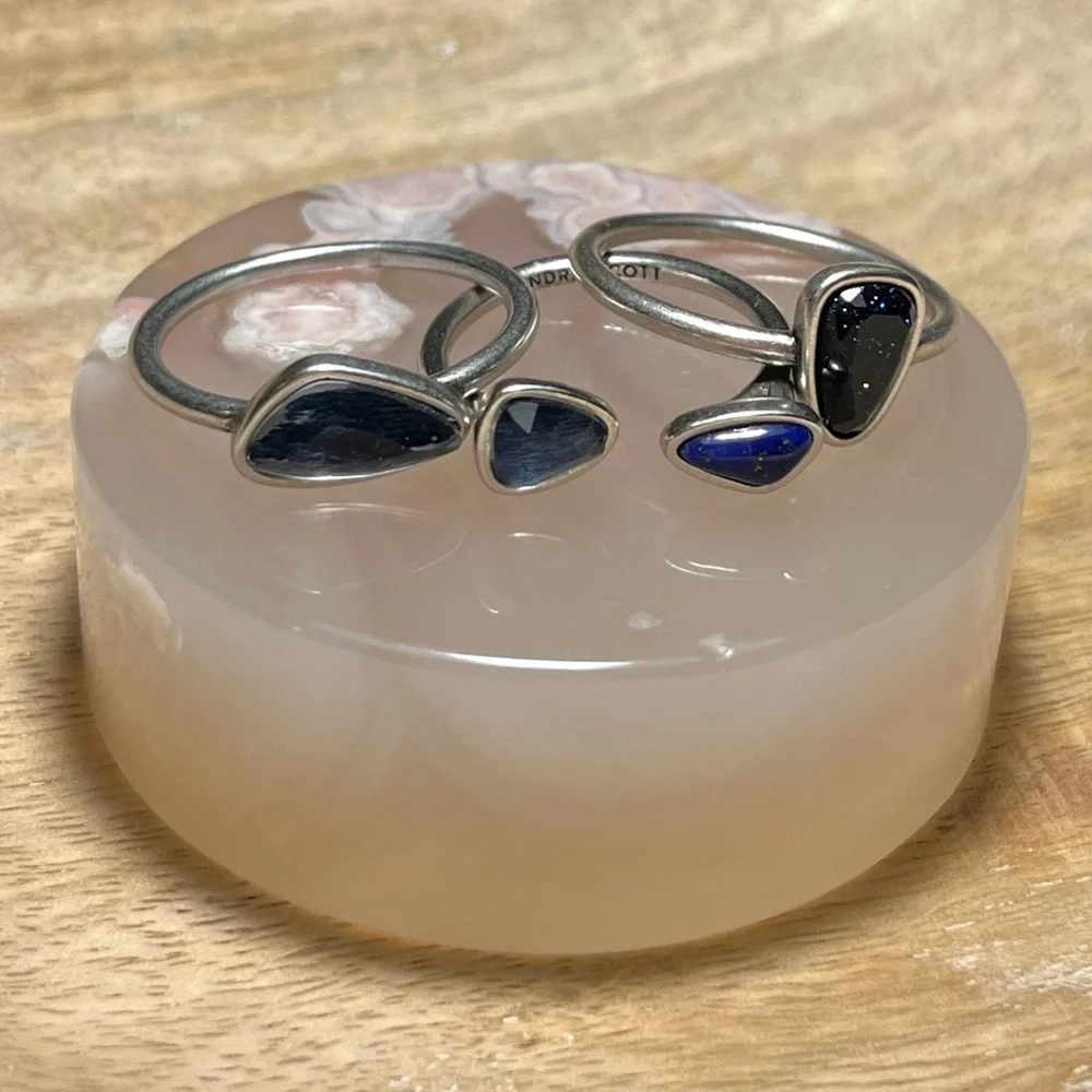 Kendra Scott Ivy Ring Set in Navy Silver-tone - Picture 3 of 10